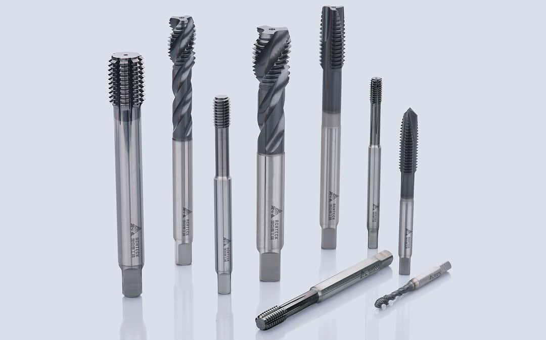Achteck amplia la gamma maschiatura: HSS-E per versatilità e metallo duro integrale per produttività